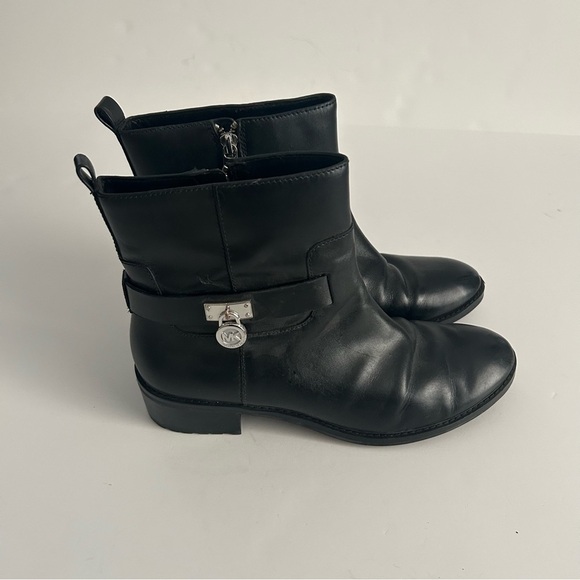Michael Kors Ryan Leather Ankle Bootie | Size 9 - Picture 9 of 9